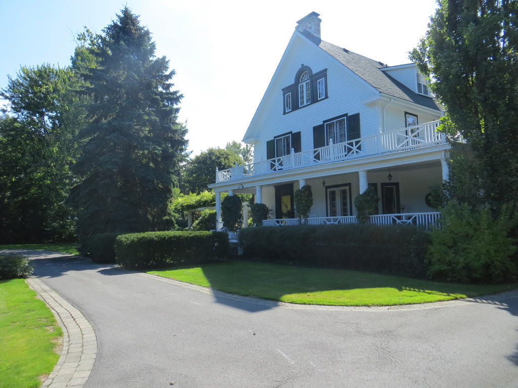 Lakewinds Country Manor Bed and Breakfast Niagara-on-the-Lake Exterior foto