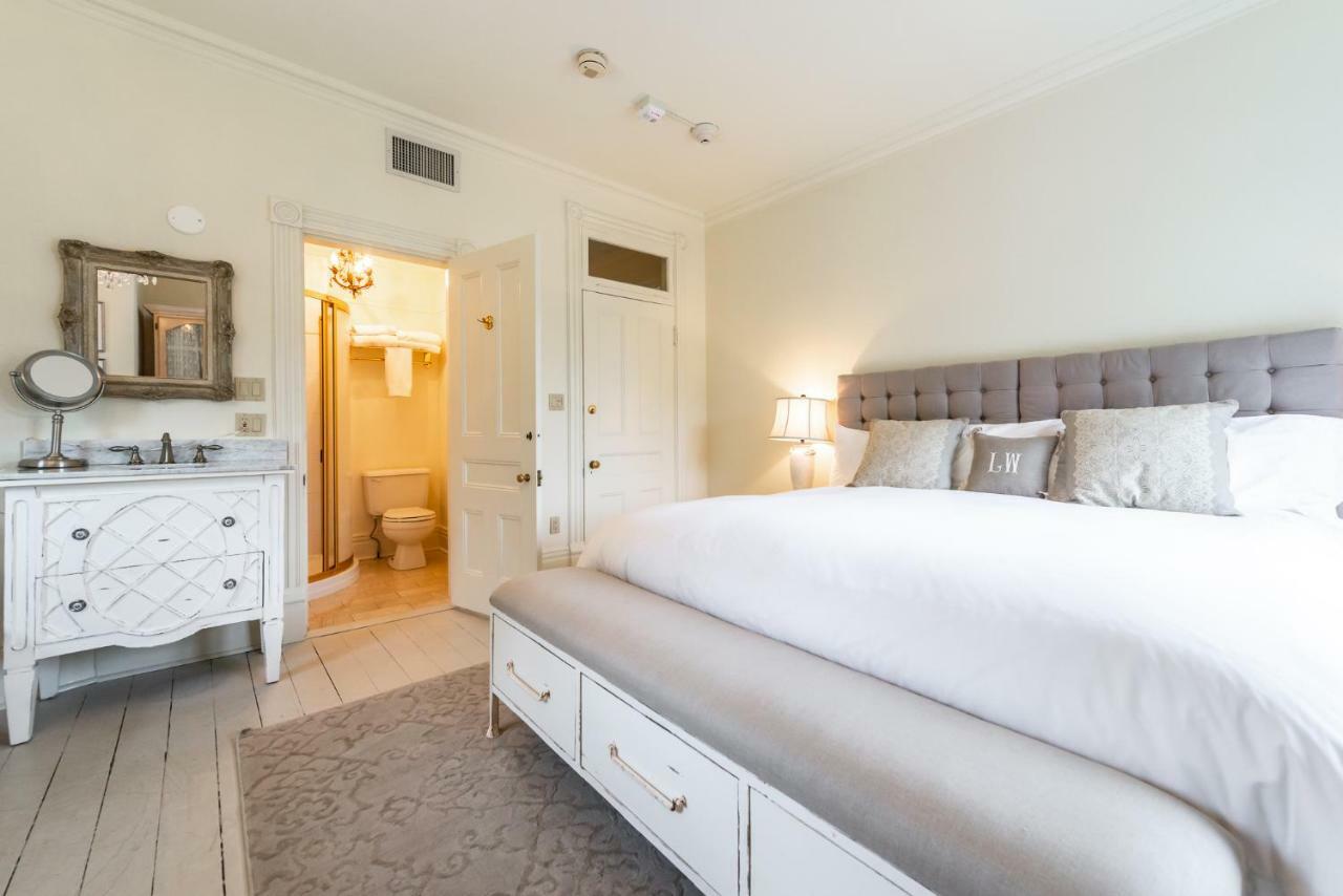 Lakewinds Country Manor Bed and Breakfast Niagara-on-the-Lake Exterior foto