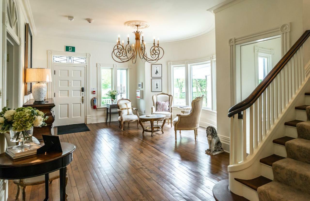 Lakewinds Country Manor Bed and Breakfast Niagara-on-the-Lake Exterior foto